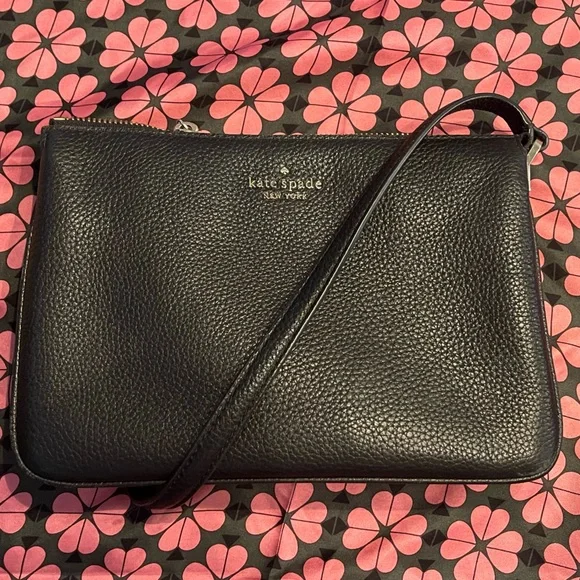 Kate Spade Black Leila Triple Gusset Crossbody 😍 - Picture 4 of 16